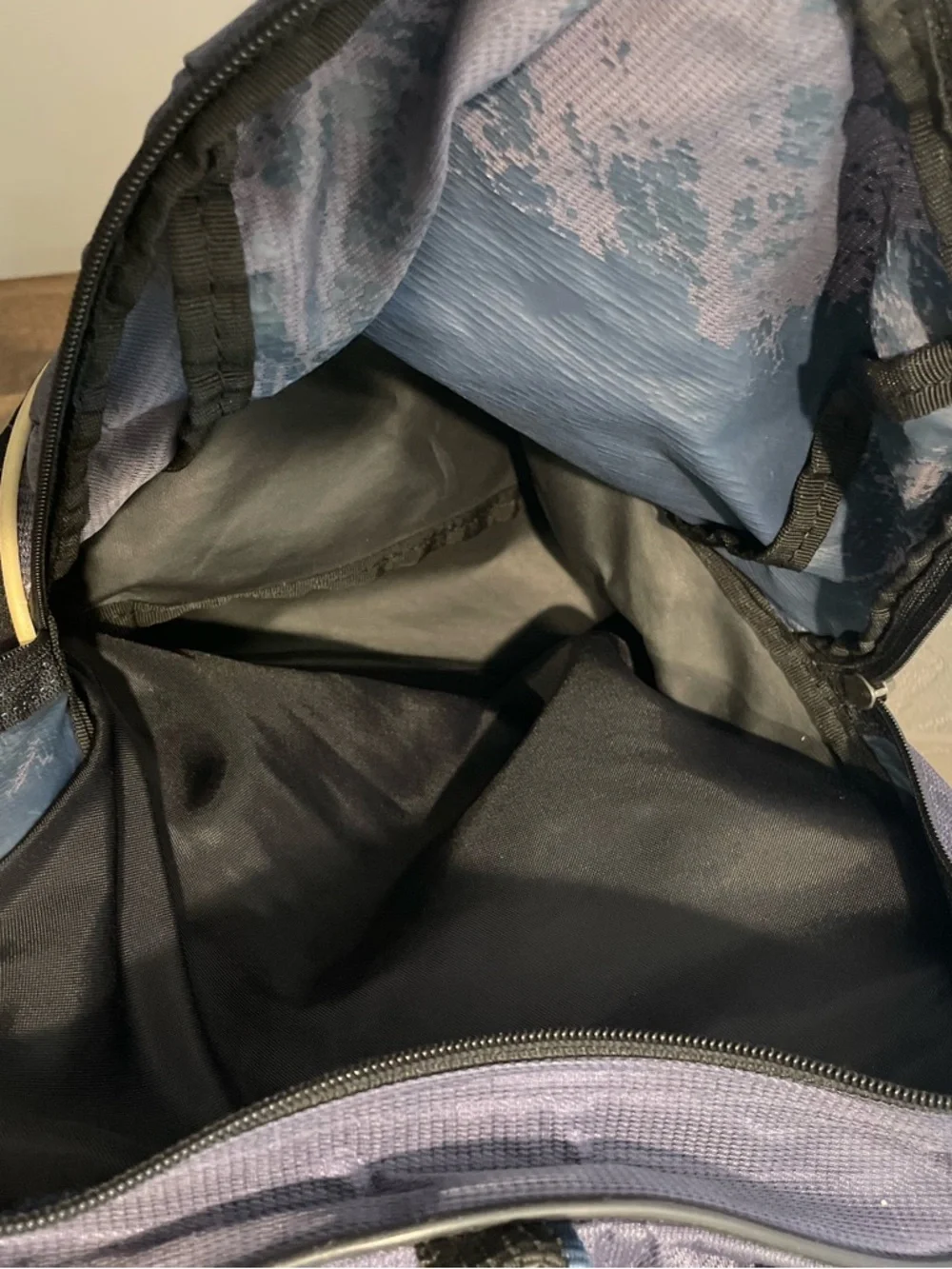Vintage Nike Duffle Bag w\Shoulder Strap Navy Blue 25”x15”x12”
